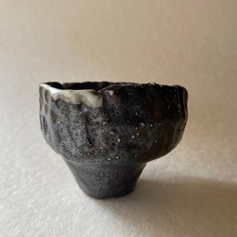 陶/柴燒/絞胎/一抹白煙水墨小杯/附木盒 - 茶壺/茶杯/茶具 - 陶 黑色
