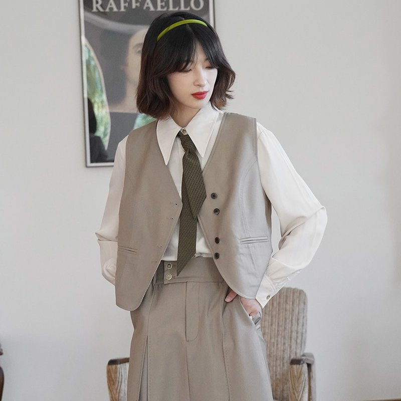 正反穿百搭馬甲背心|外套|馬甲|夏秋款|兩面可穿|Sora-560 - 女上衣/長袖上衣 - 其他人造纖維 卡其色