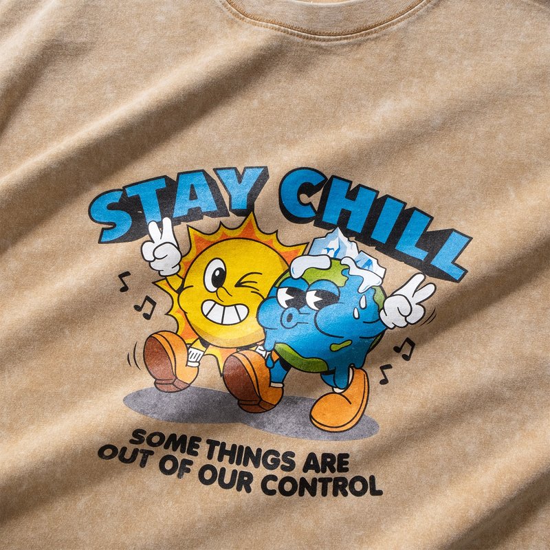 【GOOD DAY】Stay Chill 復古圖案 Tee - 卡其色//黑色 (ZT1629) - 男 T 恤 - 棉．麻 卡其色