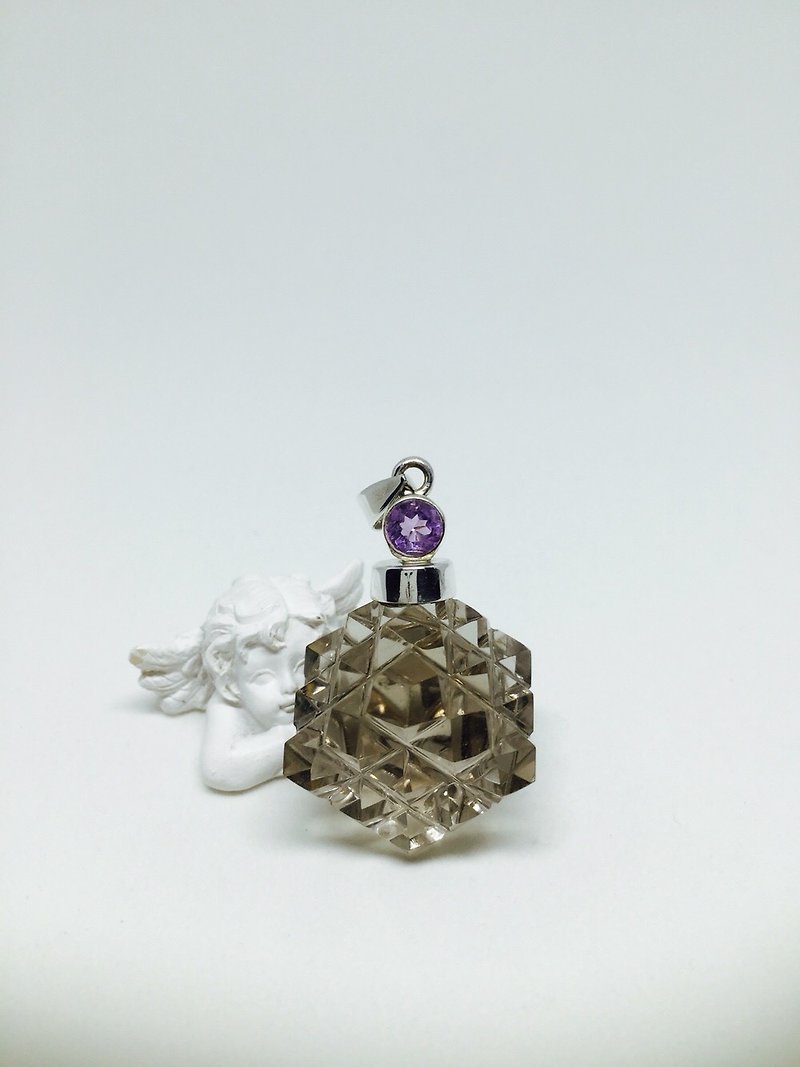 Cube 54 Pyramid Smoke Crystal - Necklaces - Sterling Silver Silver