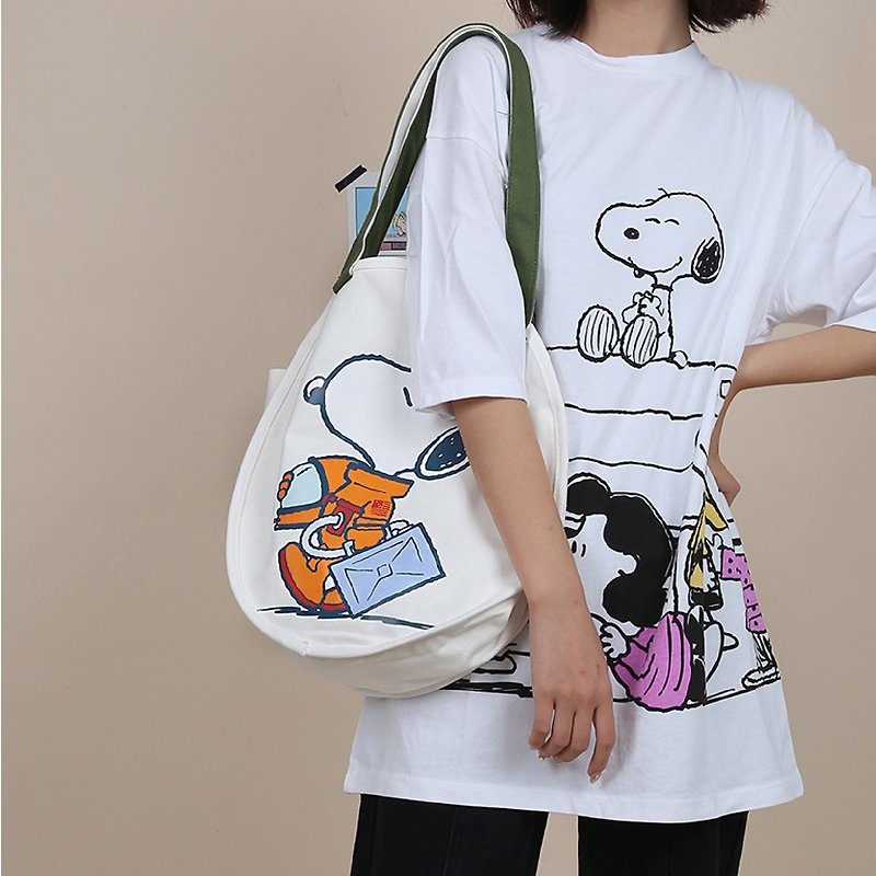 Snoopy Ace Pilot 50th Anniversary Commemorative Canvas Bag Style Backpack Tote Bag for School Wear - กระเป๋าแมสเซนเจอร์ - วัสดุอื่นๆ 