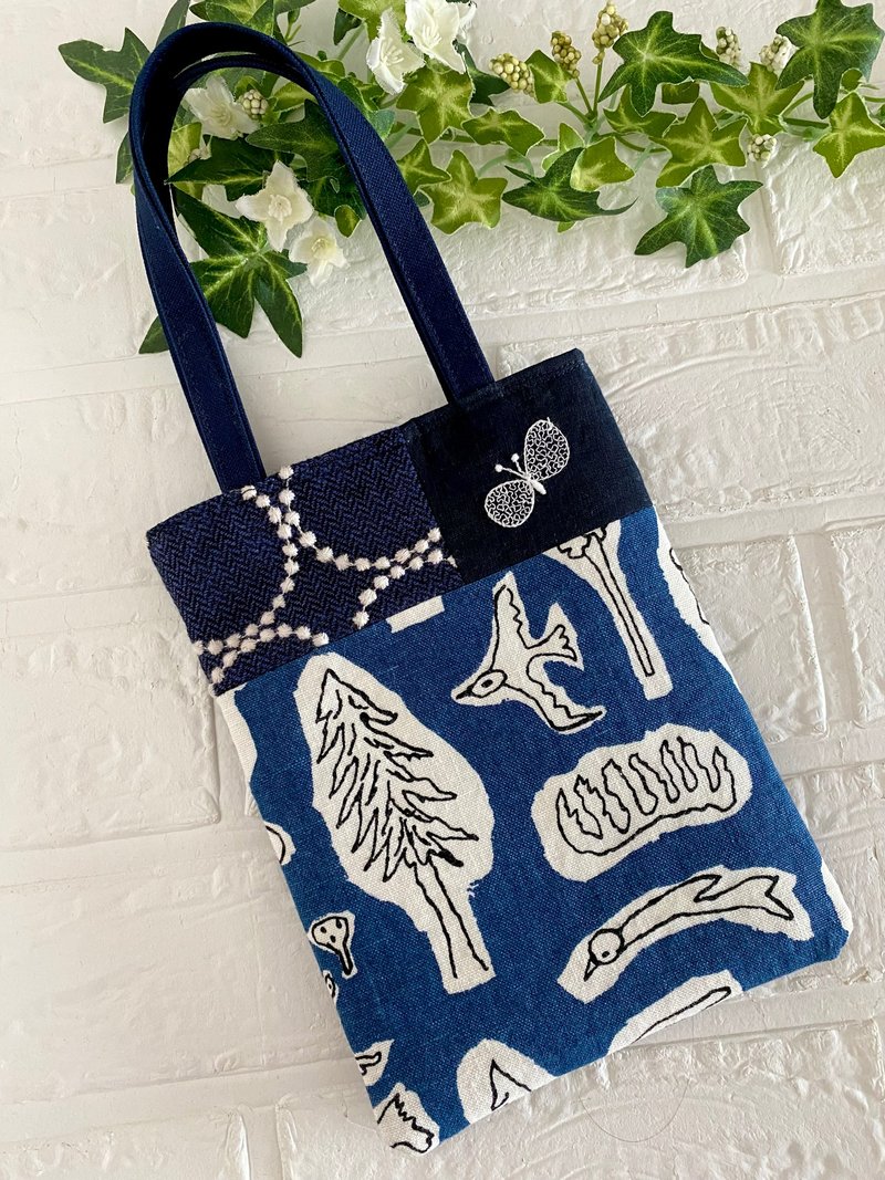 minaperhonen  ミナペルホネン　ブックバッグ　ブックカバー - 化妝包/收納袋 - 棉．麻 