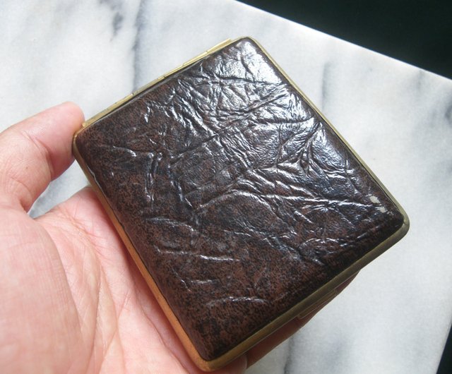 OLD-TIME] Early German Aigner leather cigarette case - Shop OLD-TIME Vintage  & Classic & Deco Other - Pinkoi