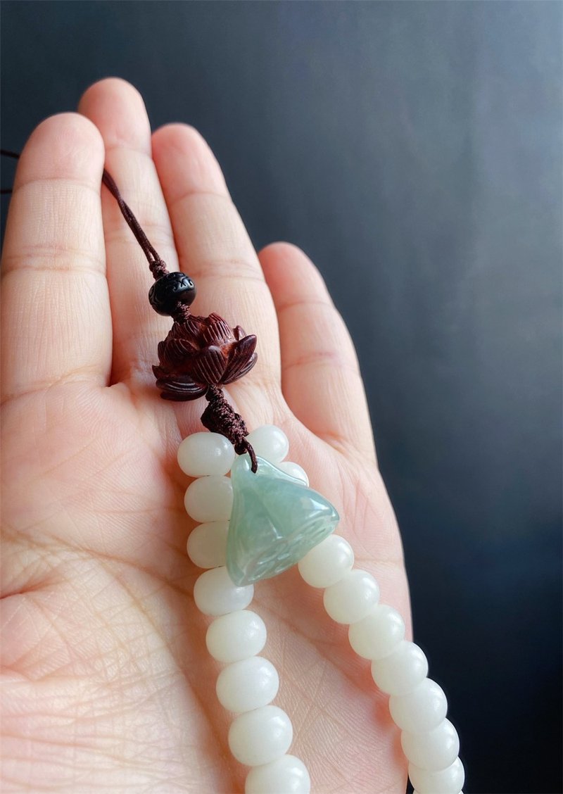 【售出】緬甸玉 翡翠 蓮花 包掛 白玉菩提 保平安 手機鍊 福佑 - 手機掛繩/背帶 - 玉石 綠色