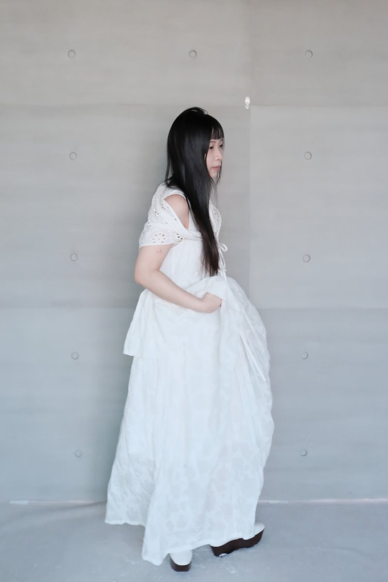 鹽縮抓皺層次無袖洋裝 - 連身裙 - 棉．麻 