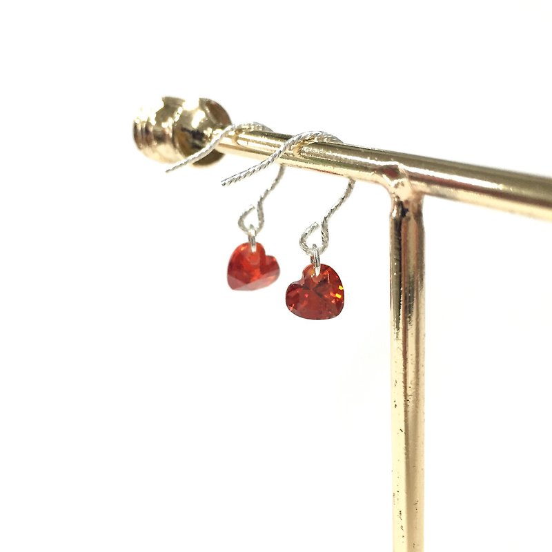 [Heart] I love you. Love zirconium Stone pendant. s925 sterling silver earrings / Clip-On can be changed. - ต่างหู - เครื่องเพชรพลอย สีแดง