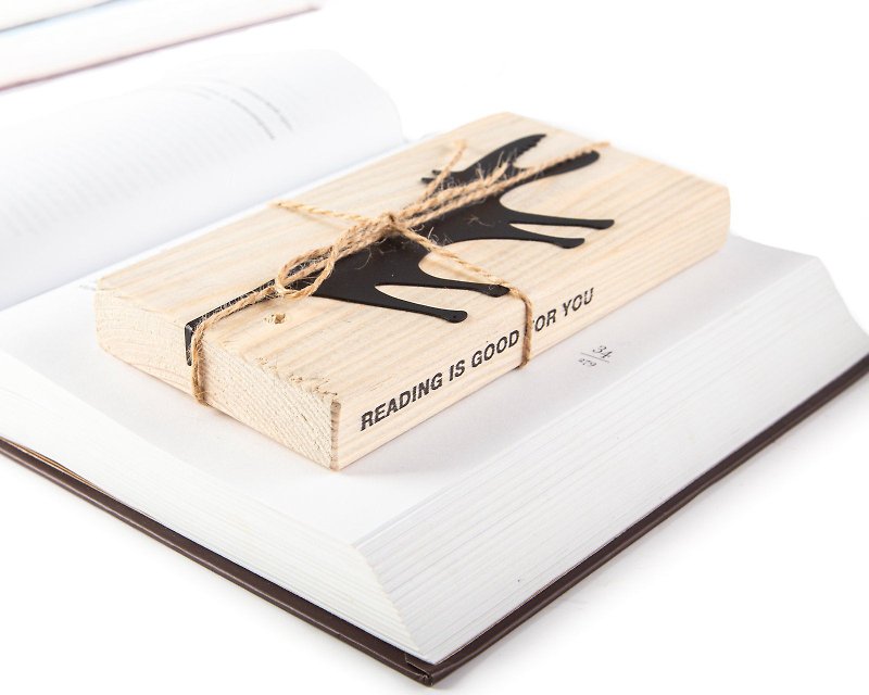 Unique Bookmark Hungry Wolf, Small Bookish Gift for Bookworms, Free Shipping - 書籤 - 其他金屬 黑色
