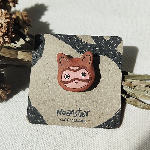 Noonster clay village 【Gift Box】Wood Guardian, Handmade pottery brooch