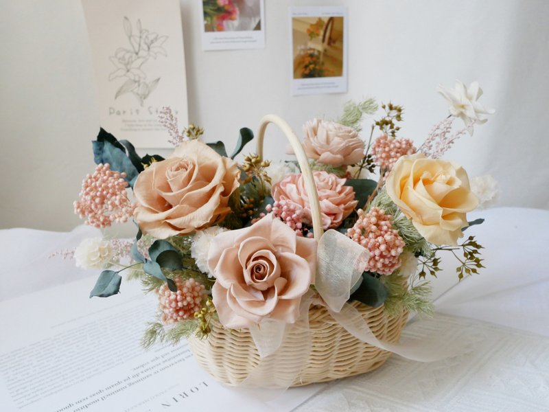 Medium-sized everlasting flower basket flower [Whispering Gentleness] Permanent Flower/Opening/Flower Basket/Introduction - ตกแต่งต้นไม้ - พืช/ดอกไม้ สีกากี