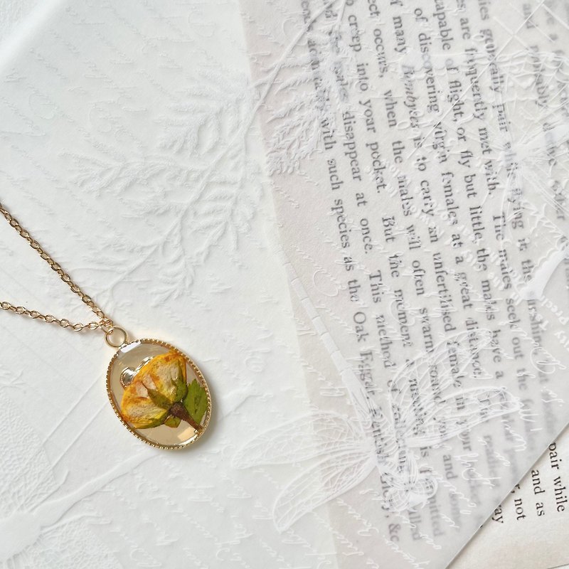 Necklace 14k Gold yellow rose flower Risin 14k gold plated necklace mini rose pendant - Necklaces - Plants & Flowers 