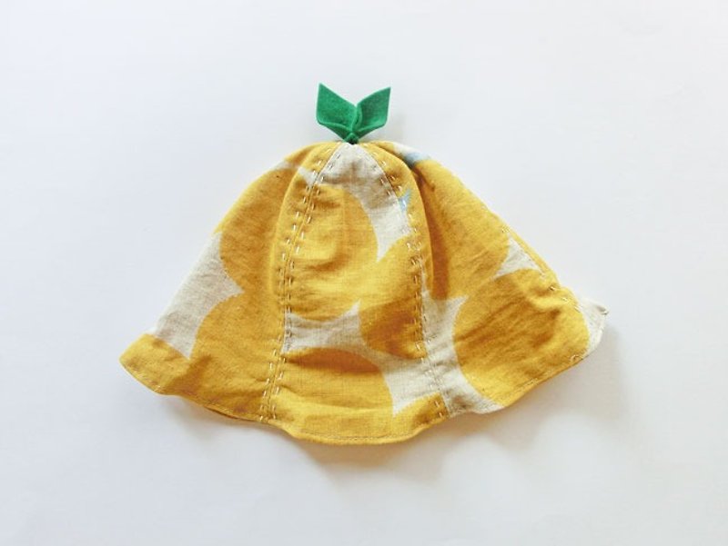 Grow Up! Leaf Hat for Baby & Toddler / Yellow Baloon - ผ้ากันเปื้อน - ผ้าฝ้าย/ผ้าลินิน สีเหลือง