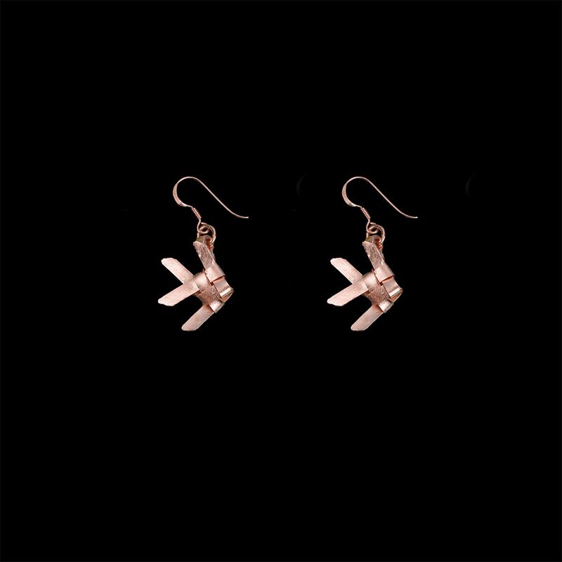 Ta-Pian Fish Earrings size M Silver 99.9 ROSE GOLD 18k Gold Plated Silver - Earrings & Clip-ons - Silver Pink