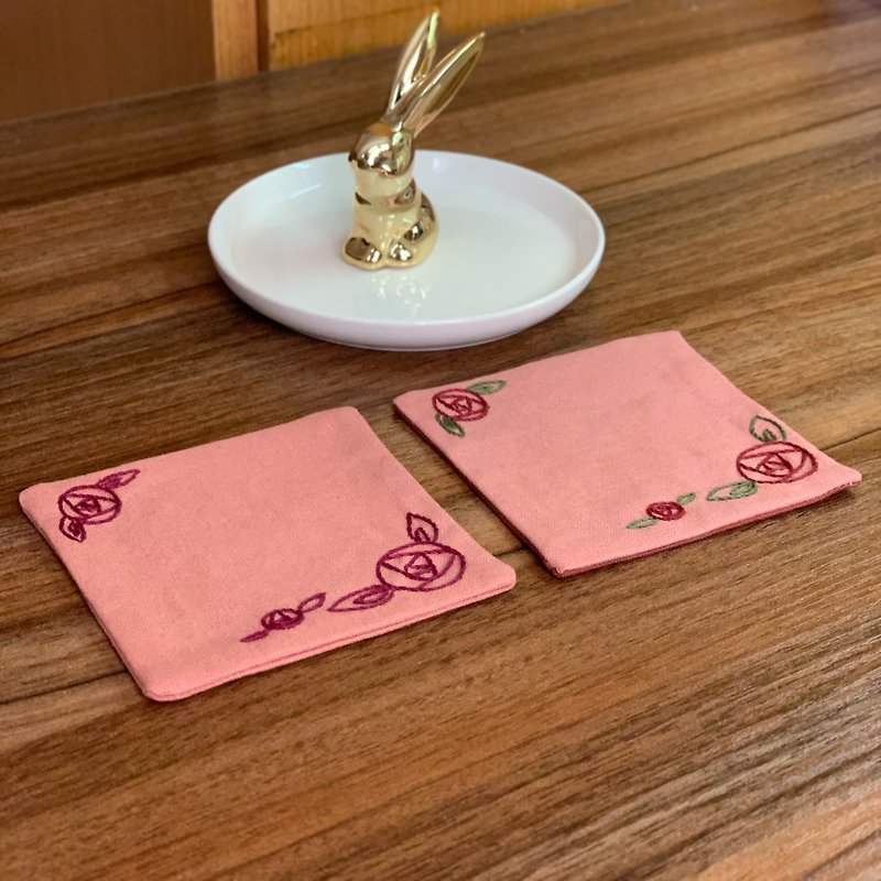 手刺繍/ローズコースター - コースター - コットン・麻 ピンク