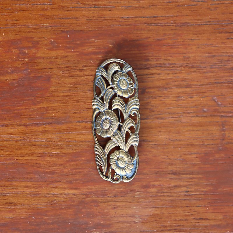 Nordic gold bronze garden old pin - Brooches - Other Metals Gold