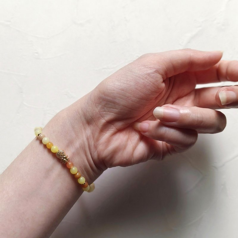 Gold price is high, natural crystal bracelet (golden jade, lemon jade, golden hair crystal) positive thinking energy - General Rings - Crystal Yellow