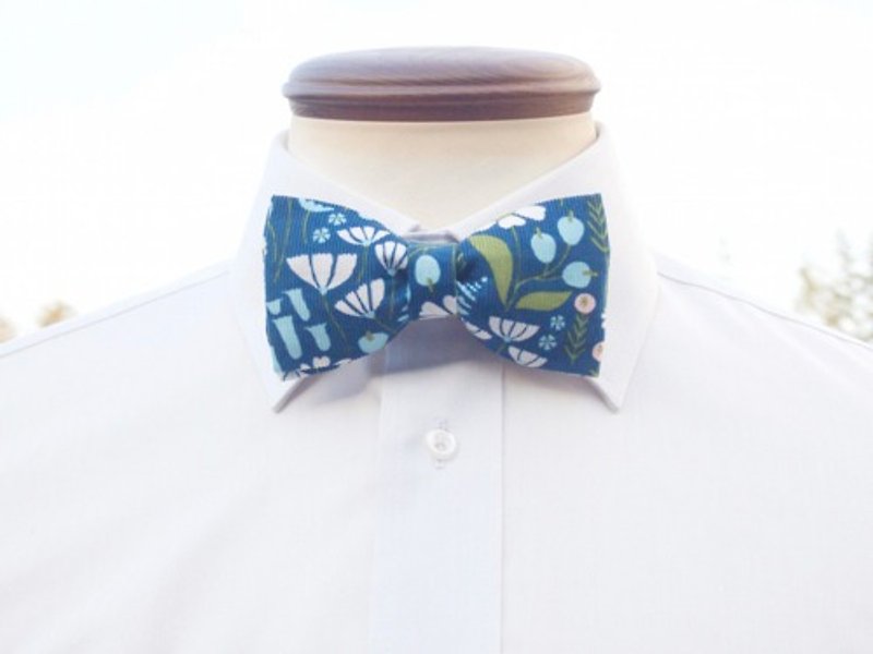 TATAN flower bow tie - Bow Ties & Ascots - Cotton & Hemp Blue