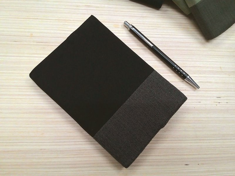 Junior A6 clothes - black cloth book (the only commodity) B04-023 - สมุดบันทึก/สมุดปฏิทิน - วัสดุอื่นๆ 