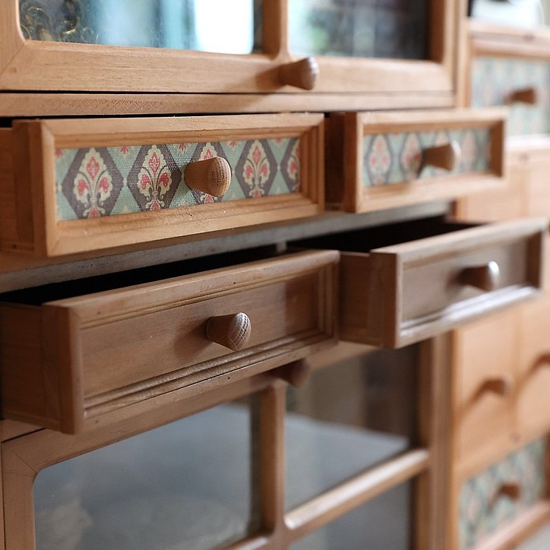 Classical window grille pattern, second-hand storage cabinet, perfume cup, retro storage cabinet - กล่องเก็บของ - ไม้ 