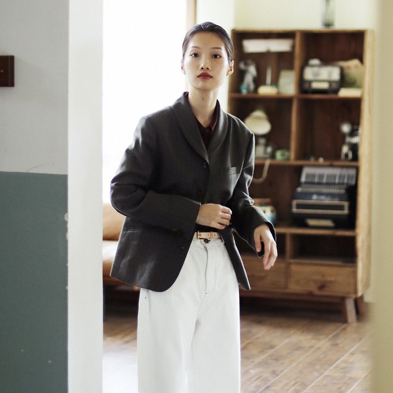 KOOW  松果 細膩感日本精紡羊毛西裝 復古青果領外套 - 女西裝外套 - 羊毛 