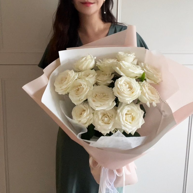 Pure Love 奢華白玫瑰花束 鮮花花束 - 乾燥花/永生花 - 植物．花 