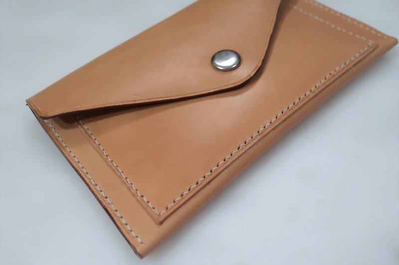 Hand Stitched Natural Grease Leather Envelope Wallet / Leather Wallet Custom Lettering - กระเป๋าสตางค์ - หนังแท้ 