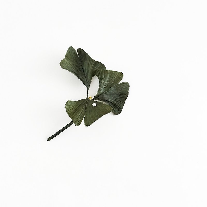 Corsage : 秋いちょうの葉 (深グリーン) - 胸花/手腕花 - 絲．絹 綠色
