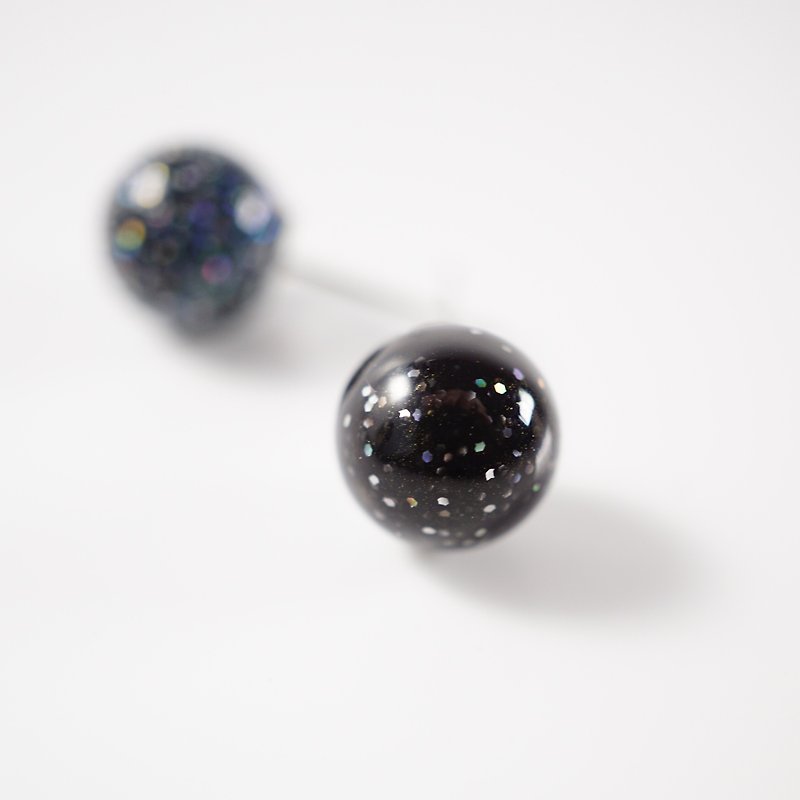 A Handmade Dark Night Starry Glass Ball Earrings - ต่างหู - แก้ว 