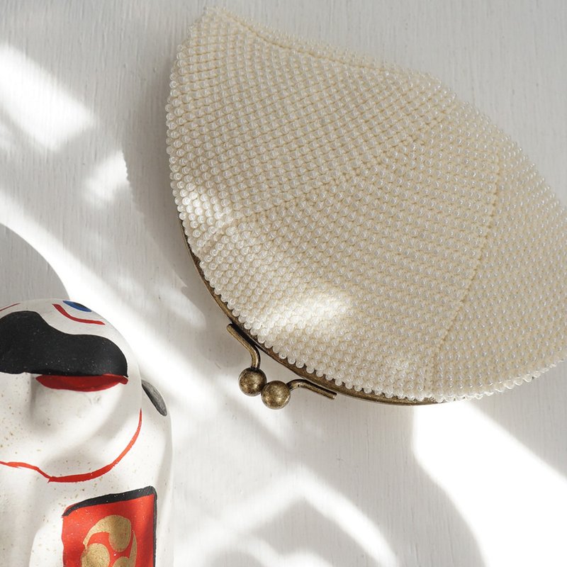 Ba-ba handmade Seedbeads crochet pouch No.1770 - 皮夾/長短夾/錢包 - 其他材質 白色