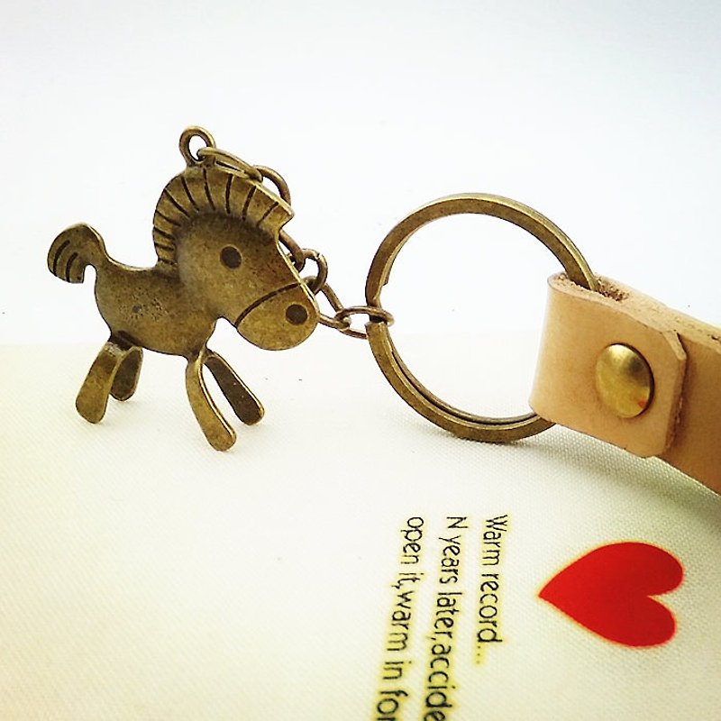 Super cute pony charm leather keychain [gift, engraving] - ที่ห้อยกุญแจ - หนังแท้ สีส้ม