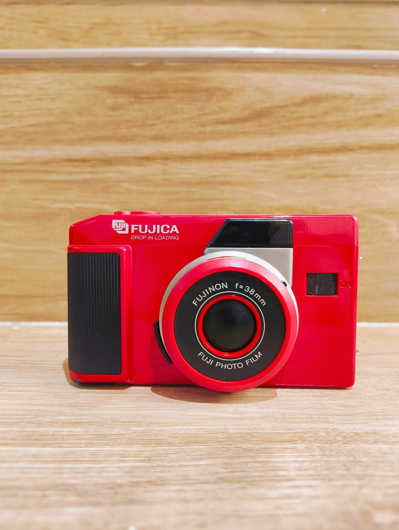 [135 film camera] 80% new FUJICA DL-20 fully automatic point-and-shoot camera - กล้อง - วัสดุอื่นๆ สีแดง