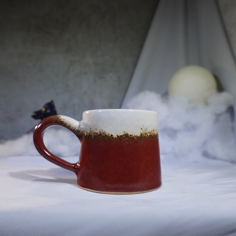 鐵紅白小山形杯-約200ml,茶杯,馬克杯,水杯,咖啡杯 - 咖啡杯/馬克杯 - 陶 多色