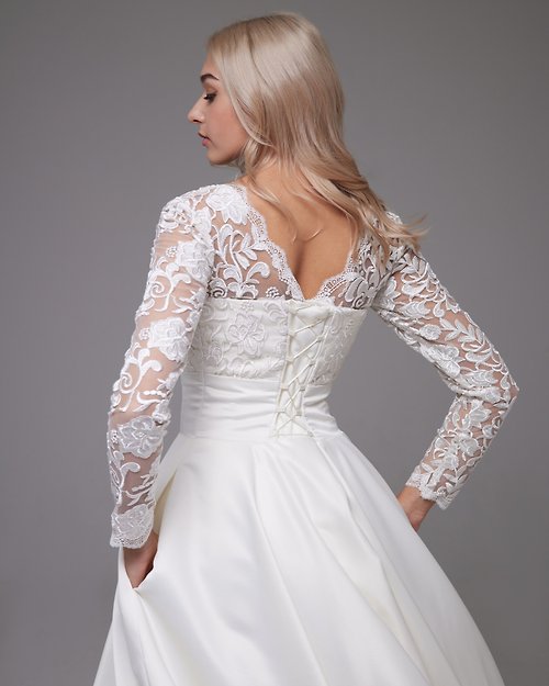 Lace Satin Wedding Dress Pants Corset Beading Bridal Suits Dresses Lb2123 -  China Wedding Dress and Wedding Gown price