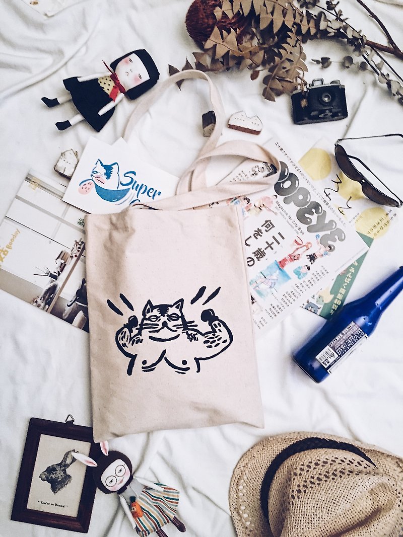 Handmade silk-printed canvas bag-strong cat - กระเป๋าแมสเซนเจอร์ - ผ้าฝ้าย/ผ้าลินิน ขาว
