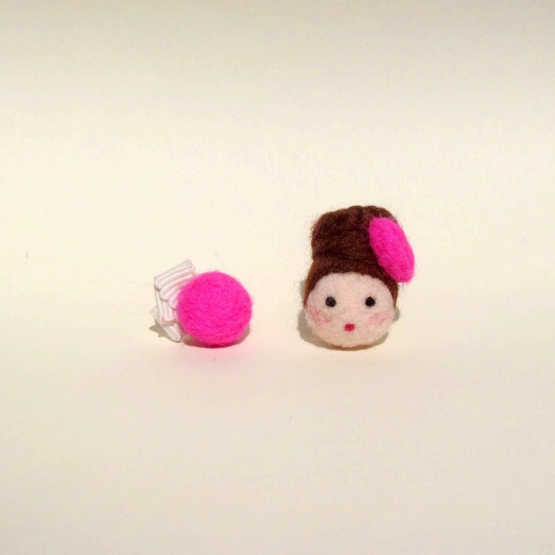 毛毛頭 Lucy B 耳環 - 耳環/耳夾 - 羊毛 粉紅色