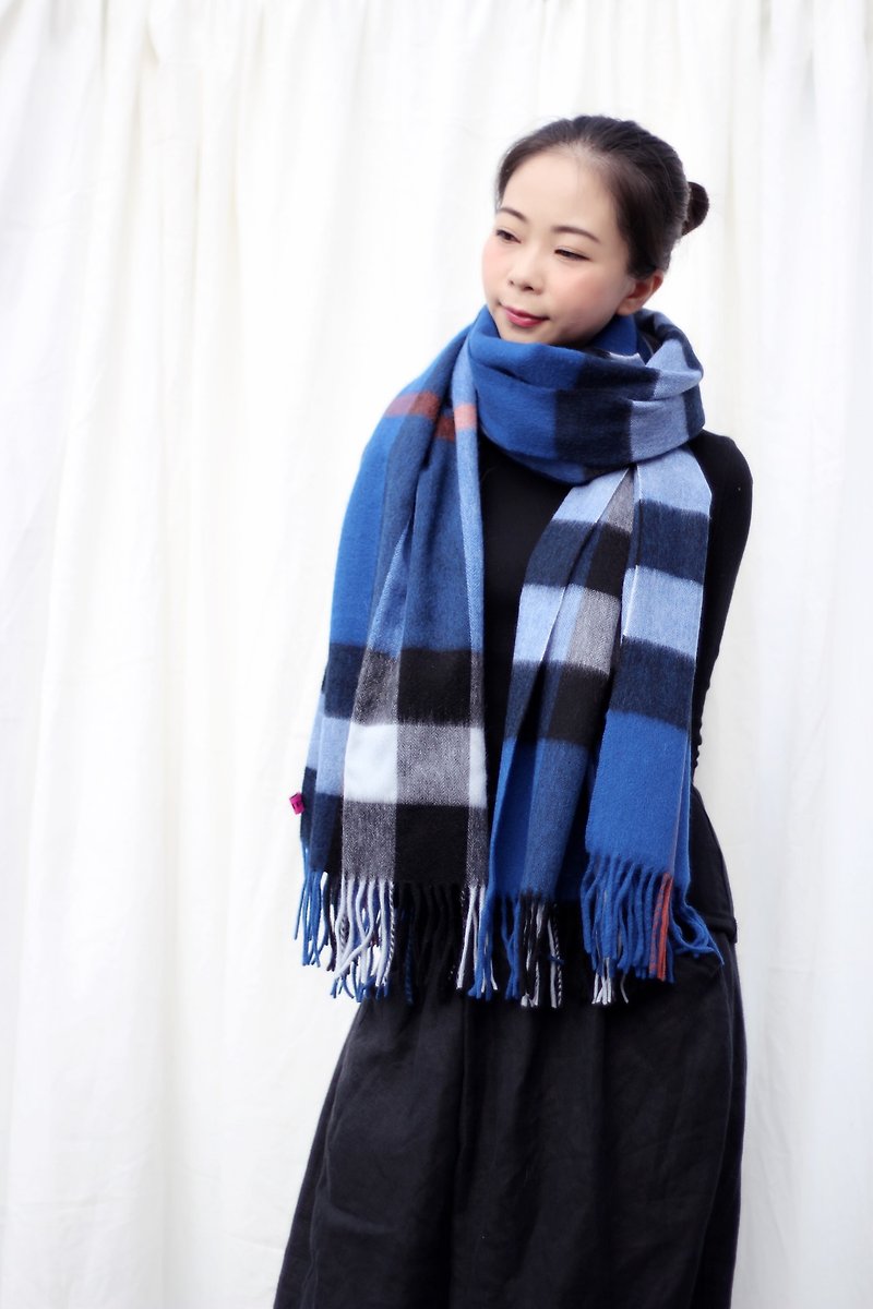 【現貨】經典藍黑格紋羊毛圍巾 - 圍巾/披肩 - 羊毛 藍色
