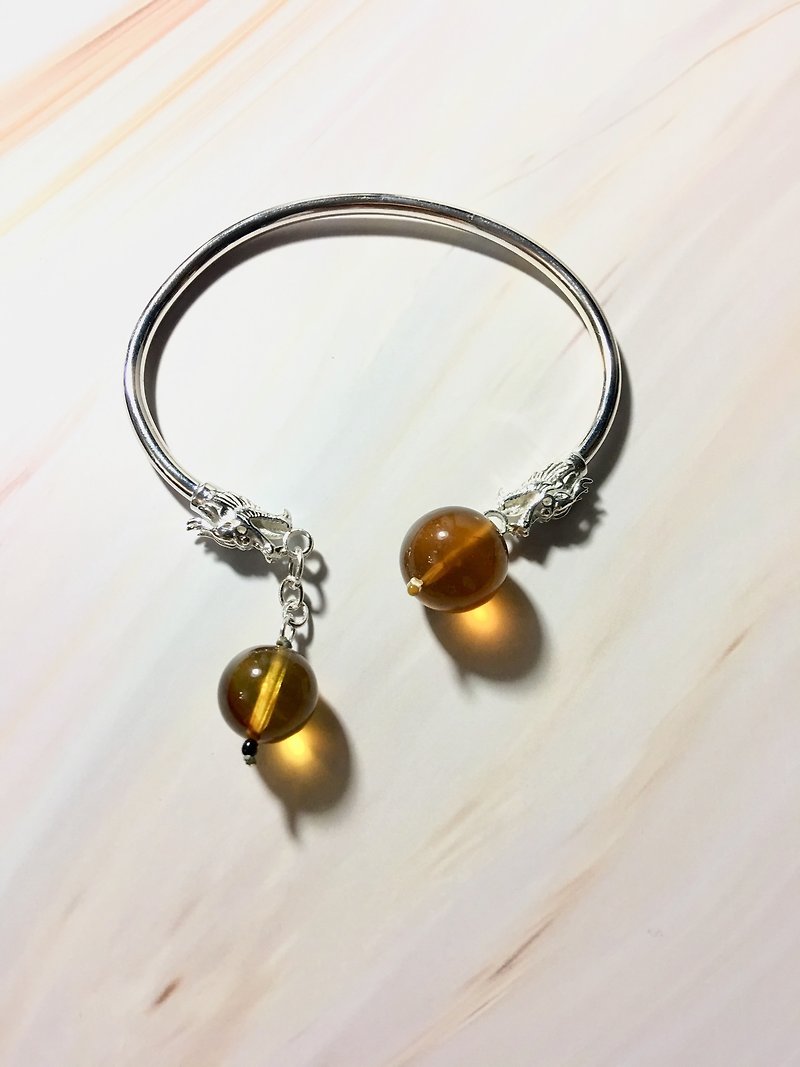Ops silver amber design bracelet -龍/緬甸琥/獨特/手工/銀鐲 - 手鍊/手鐲 - 其他金屬 金色
