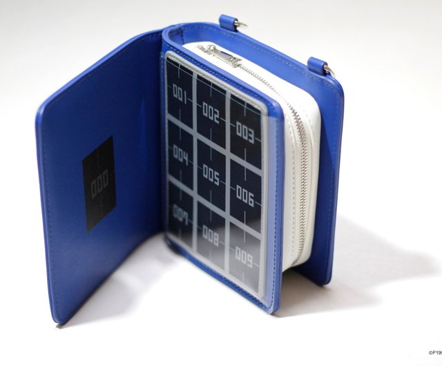 XRAGE HUNTER×HUNTER グリードアイランドの本 バッグ XRAGE HUNTER×HUNTER グリードアイランドの本 バッグ スポーツ