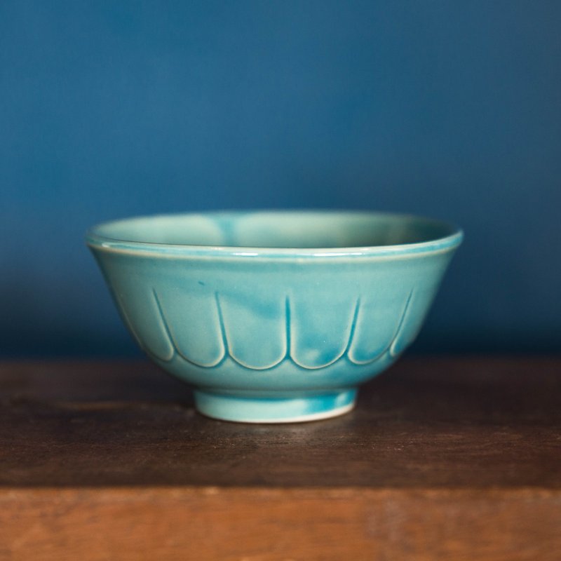 青色小鉢を描いSAGE /湖の生息地のセントの隠遁 - 茶碗・ボウル - 磁器 ブルー