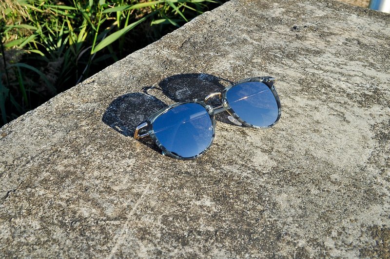 Sunglasses Polarized│Vintage Round Silver Frame│UV400 Protection│2is NayaS - แว่นกันแดด - โลหะ สีเงิน