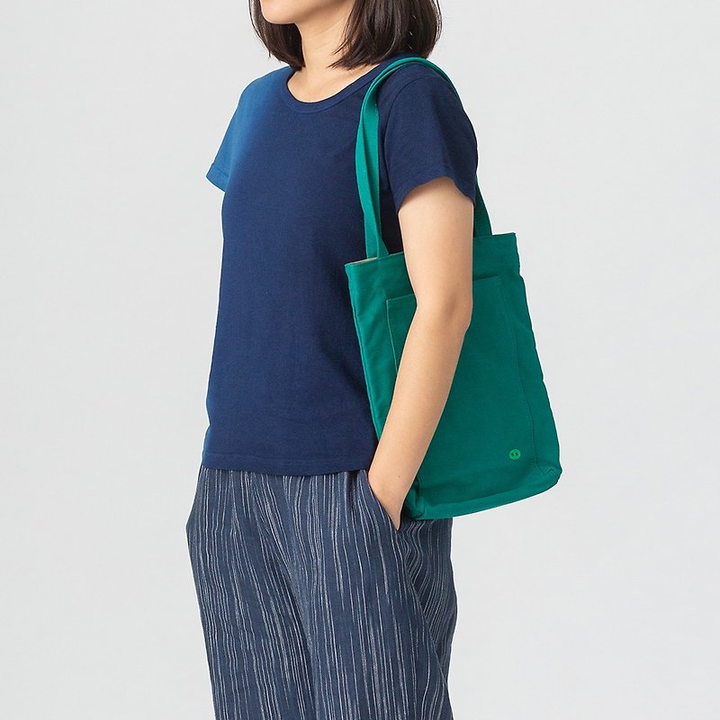Mushroom MOGU / canvas shoulder tote bag / lake green / Gandan bag - Messenger Bags & Sling Bags - Cotton & Hemp Green