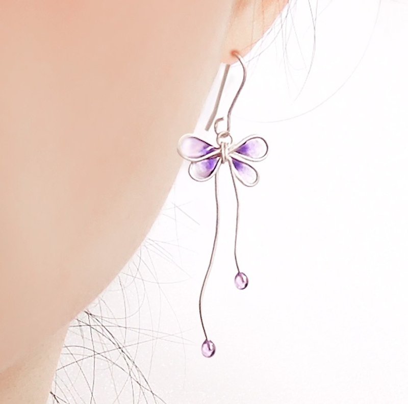 Flying butterfly sterling silver earrings / ear pins / Clip-On(pair) / romantic purple butterfly - ต่างหู - เงินแท้ สีม่วง