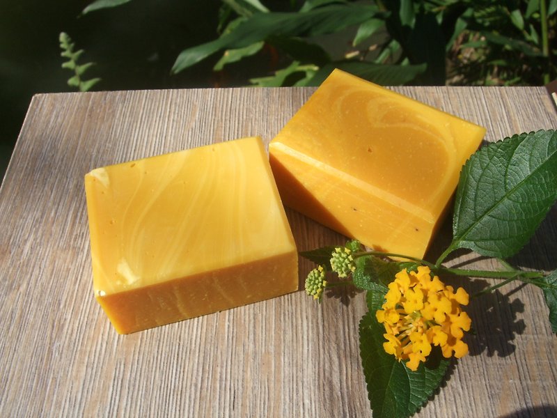 Xiaju Castile Soap-one year old soap - Body Wash - Plants & Flowers Yellow