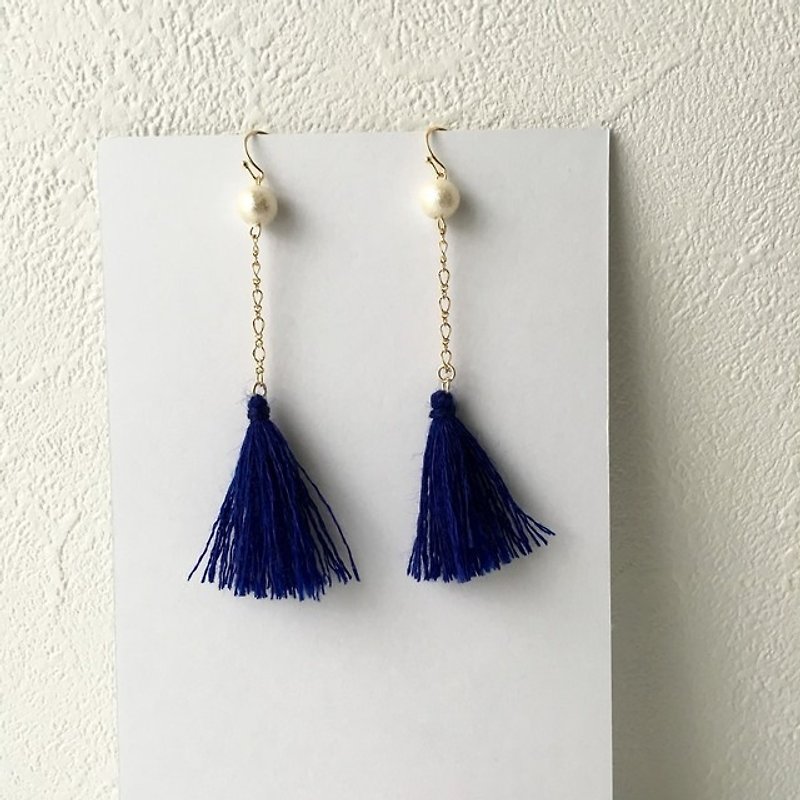 It shimmers tassel earrings & earrings "Deep Blue" - Earrings & Clip-ons - Cotton & Hemp Blue