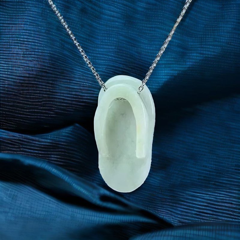 Ice jade flip-flops | Natural Burmese grade A jadeite | Gifts - Necklaces - Jade Transparent