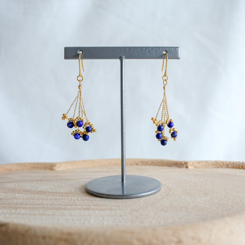 Sui (Lapis Lazuli)　wire accessory - 耳環/耳夾/耳骨夾 - 其他金屬 藍色