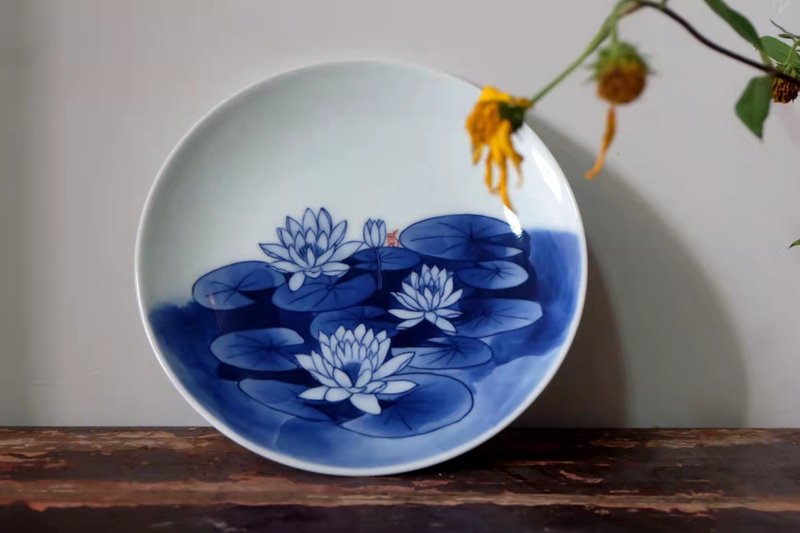 Blue and white porcelain engraving,ceramic decorative painting - จานและถาด - ดินเผา สีน้ำเงิน