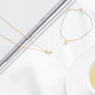 Cross Series-Diamond Cross 14K Gold Dot Bracelet