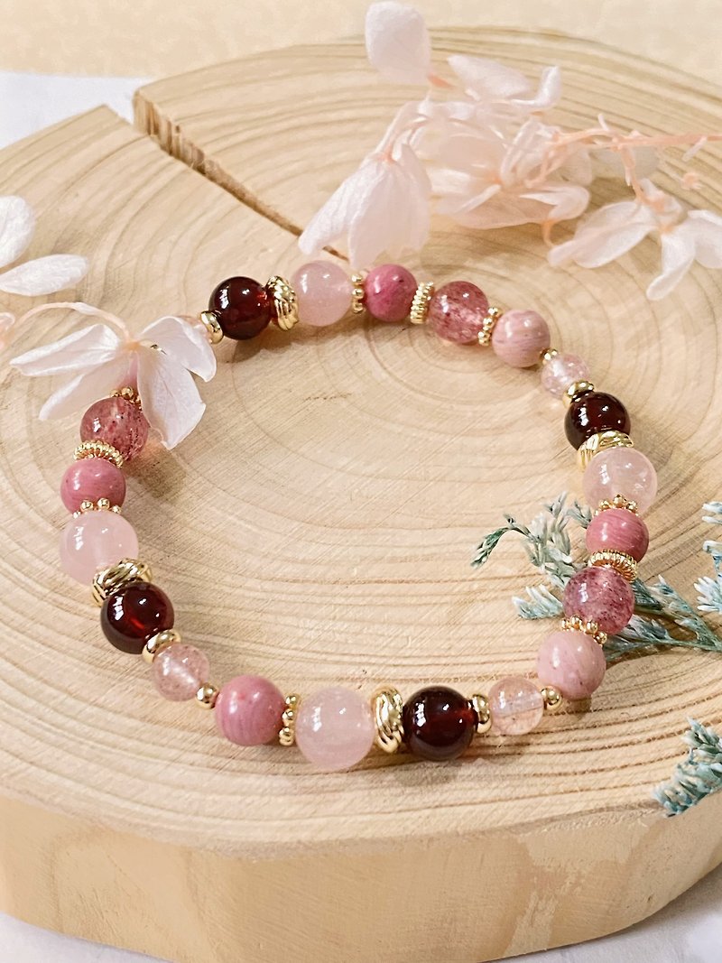 Strawberry Crystal Pink Rose Stone Pink Quartz Stone|| Peach Blossom Marriage Love Love Crystal Bracelet - สร้อยข้อมือ - คริสตัล สึชมพู