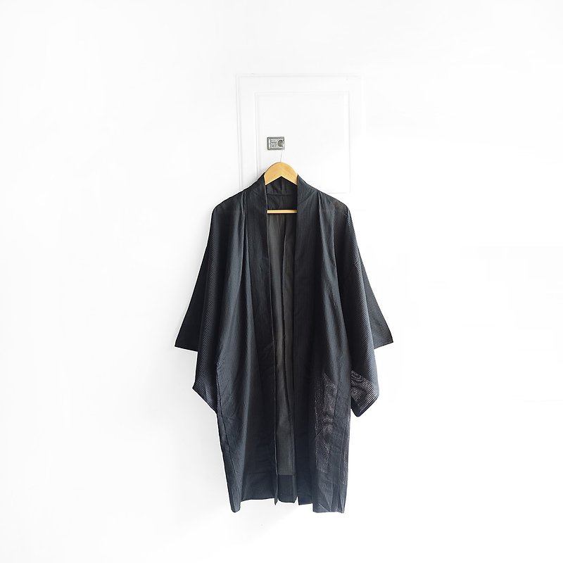 │Slowly│Japanese antique-light kimono long coat P15│ vintage.vintage.vintage.literary. - เสื้อแจ็คเก็ต - วัสดุอื่นๆ สีดำ