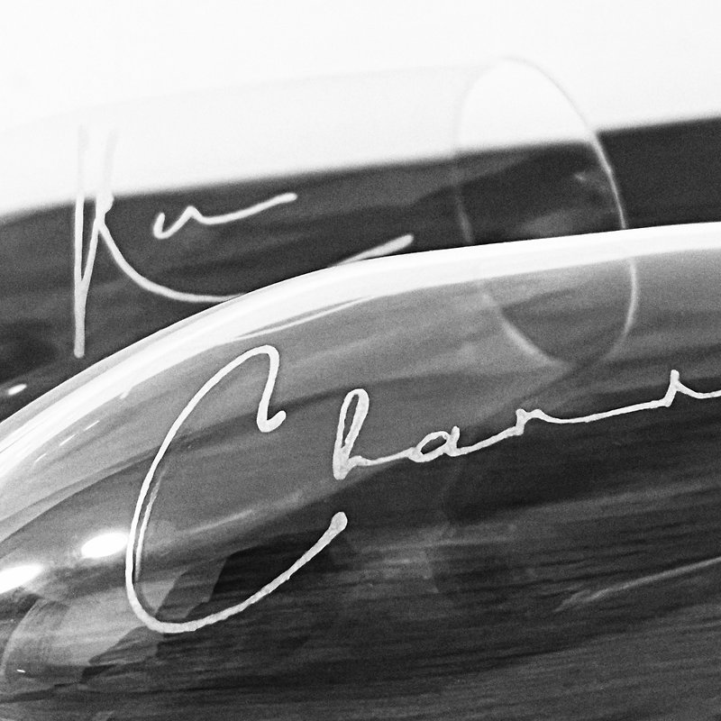 custom made hand engraving signature champagne glass - Bar Glasses & Drinkware - Glass Transparent